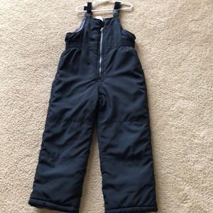 Black Snowsuit very comfortable